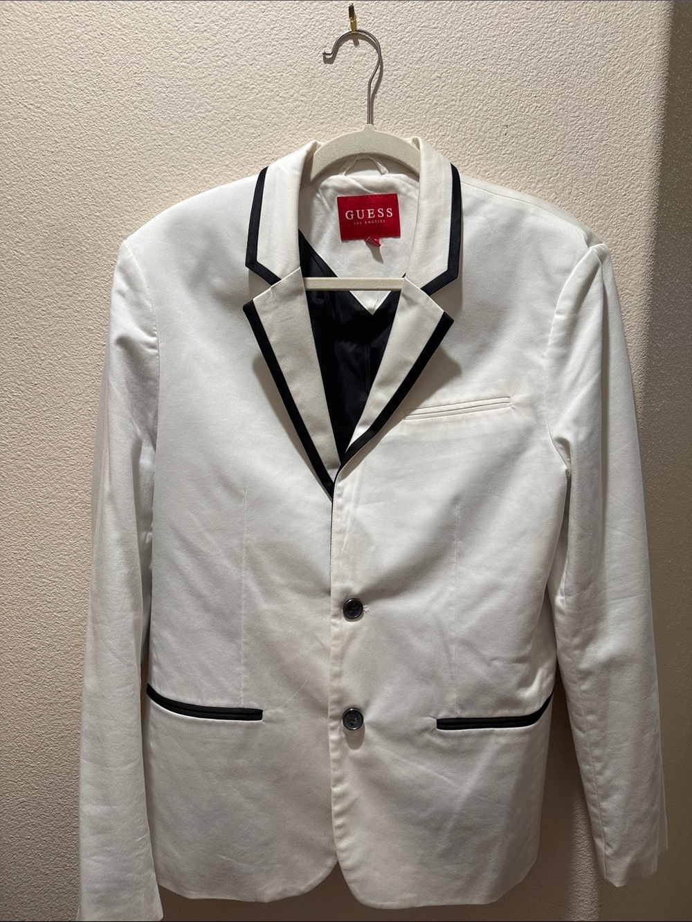 GUESS White Blazer with Black Trim Notch Lapel